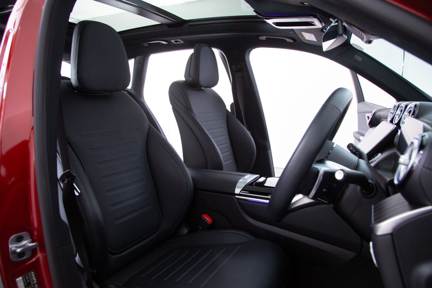 メルセデス・ベンツ GLC220 d 4マチック (ISG搭載モデル) AMGラインパッケージ ディーゼルターボ 4WD