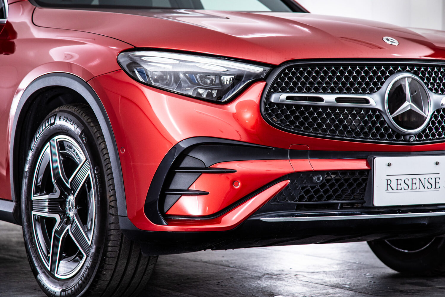 メルセデス・ベンツ GLC220 d 4マチック (ISG搭載モデル) AMGラインパッケージ ディーゼルターボ 4WD