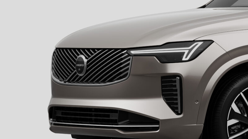 ブライトエクステリアを採用して100台限定　ボルボXC90ブライトエディション
