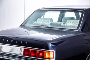 センチュリー5.0 デュアルEMVパッケージ装着車