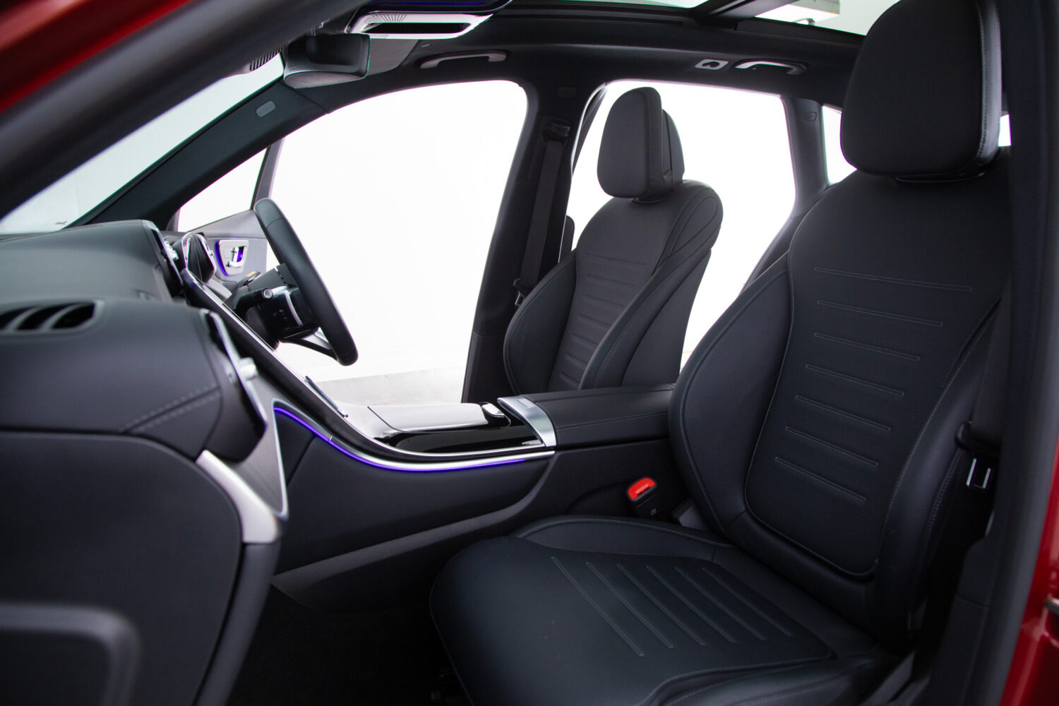 GLC 220 d 4マチック (ISG搭載モデル) AMGラインパッケージ ディーゼルターボ 4WD