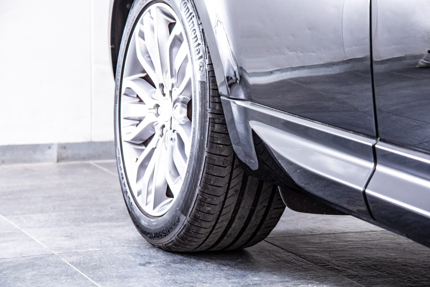 レンジローバースポーツ オートバイオグラフィ ダイナミック (5.0リッター) 4WD