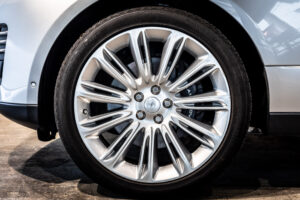 レンジローバー ヴォーグ(5.0リッター) 4WD