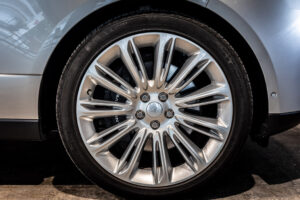 レンジローバー ヴォーグ(5.0リッター) 4WD