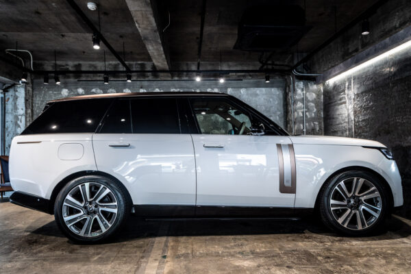 レンジローバー SV4.4L P530 SWB 4WD