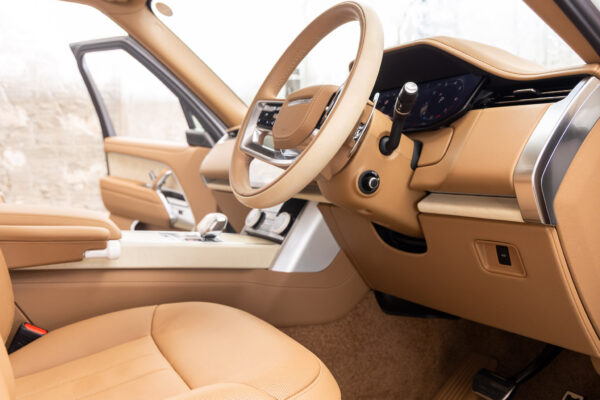 レンジローバー SV4.4L P530 SWB 4WD