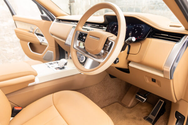 レンジローバー SV4.4L P530 SWB 4WD