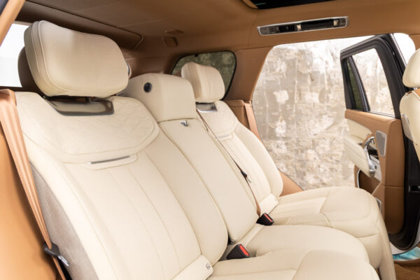 レンジローバー SV4.4L P530 SWB 4WD