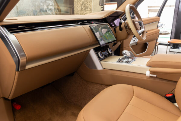 レンジローバー SV4.4L P530 SWB 4WD