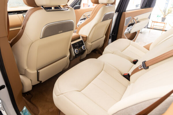 レンジローバー SV4.4L P530 SWB 4WD