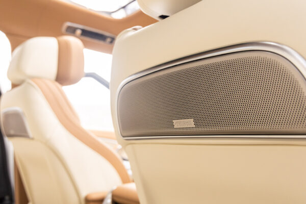 レンジローバー SV4.4L P530 SWB 4WD