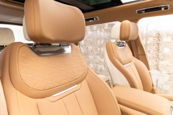 レンジローバー SV4.4L P530 SWB 4WD