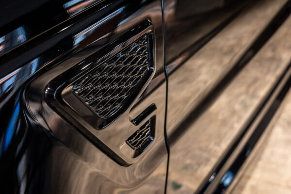 レンジローバースポーツ SVR 4WD