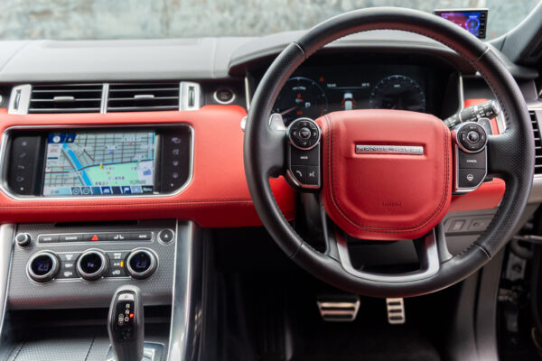 レンジローバースポーツ SVR 4WD