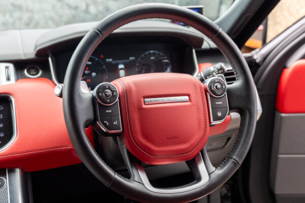 レンジローバースポーツ SVR 4WD