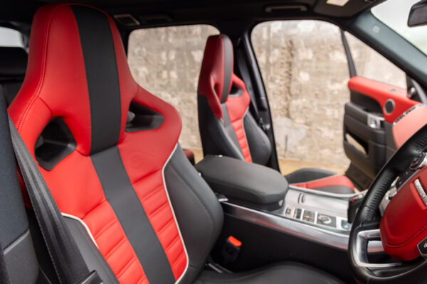 レンジローバースポーツ SVR 4WD