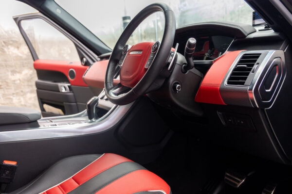 レンジローバースポーツ SVR 4WD