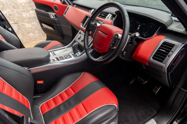 レンジローバースポーツ SVR 4WD