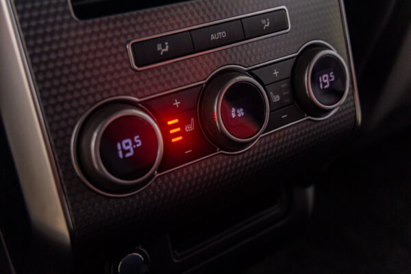 レンジローバースポーツ SVR 4WD