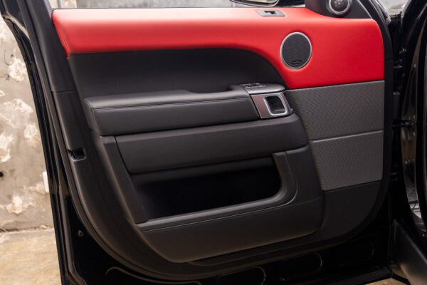 レンジローバースポーツ SVR 4WD