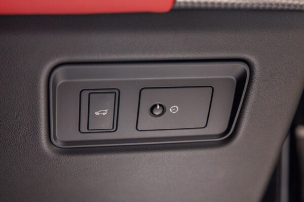 レンジローバースポーツ SVR 4WD