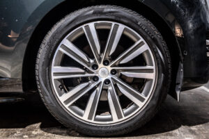 レンジローバー オートバイオグラフィ3.0L D300 SWB 4WD