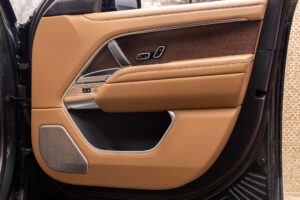 レンジローバー オートバイオグラフィ3.0L D300 SWB 4WD