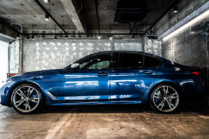 5シリーズ M550i xドライブ 4WD