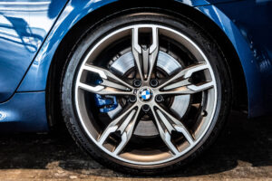 5シリーズ M550i xドライブ 4WD
