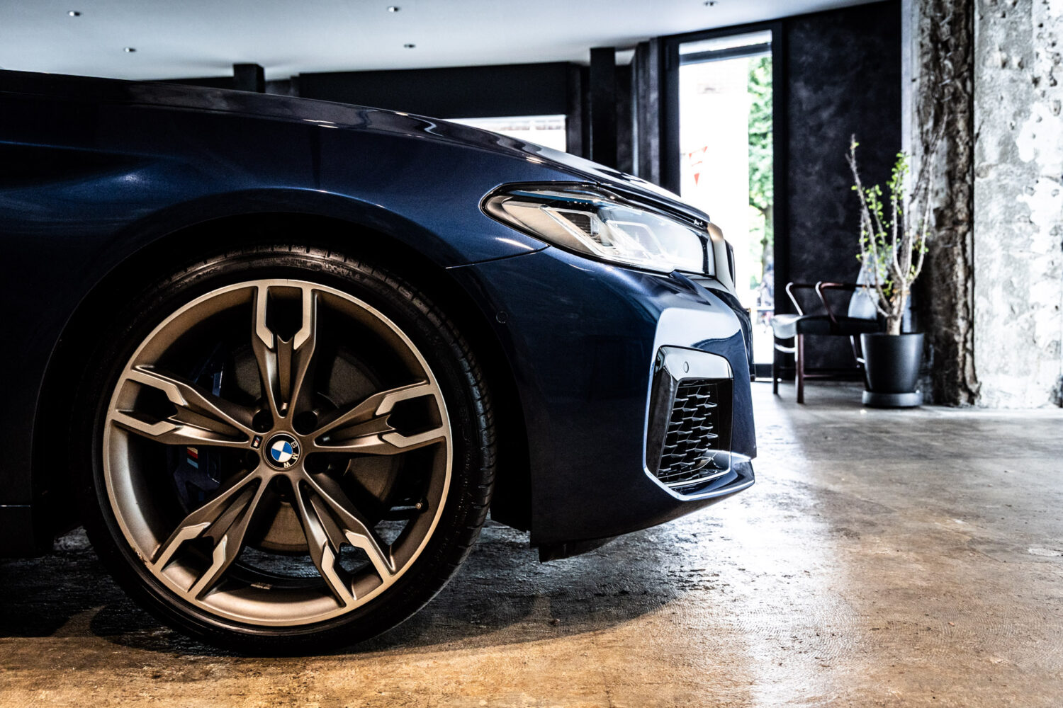 5シリーズ M550i xドライブ 4WD