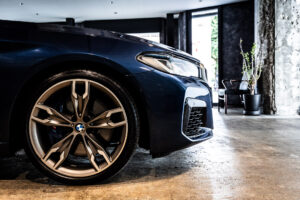 5シリーズ M550i xドライブ 4WD