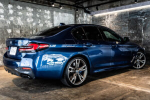 5シリーズ M550i xドライブ 4WD