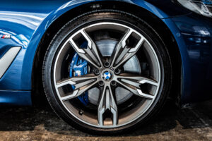 5シリーズ M550i xドライブ 4WD