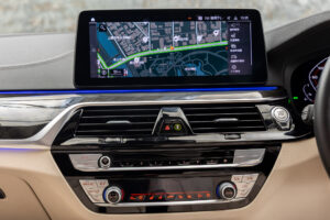 5シリーズ M550i xドライブ 4WD
