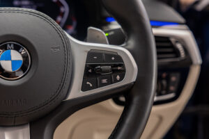 5シリーズ M550i xドライブ 4WD