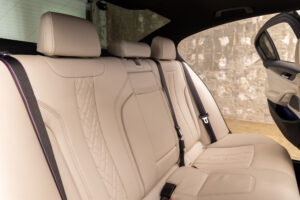 5シリーズ M550i xドライブ 4WD