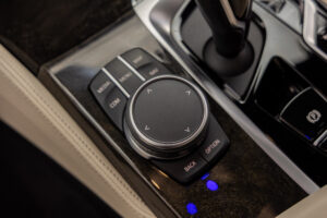 5シリーズ M550i xドライブ 4WD