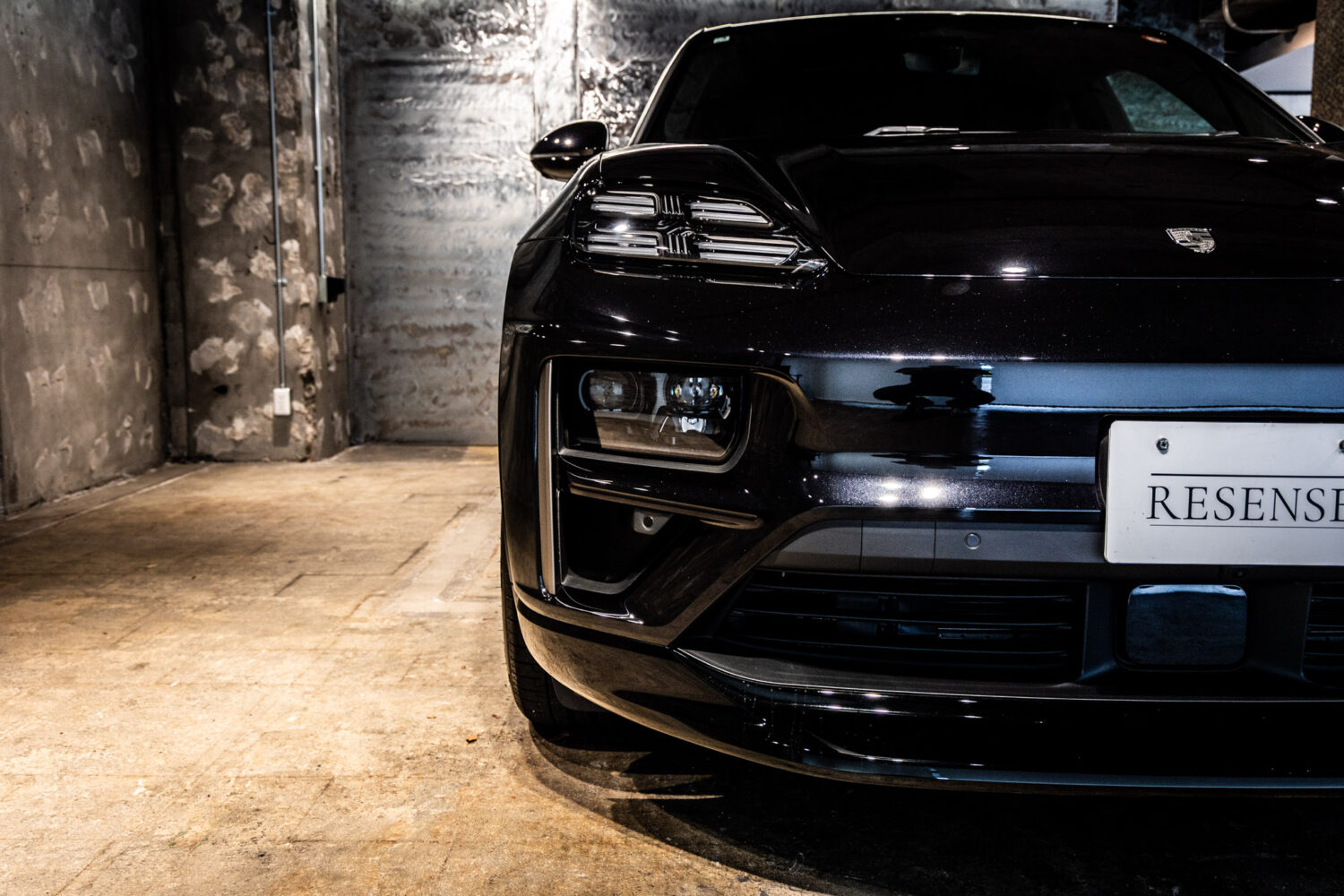 マカンエレクトロ ターボ 4WD