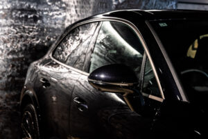 マカンエレクトロ ターボ 4WD