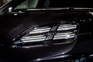 マカンエレクトロ ターボ 4WD