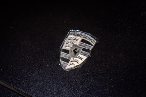 マカンエレクトロ ターボ 4WD