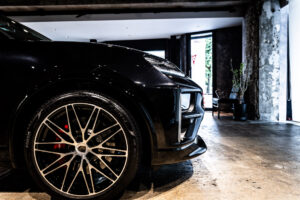 マカンエレクトロ ターボ 4WD