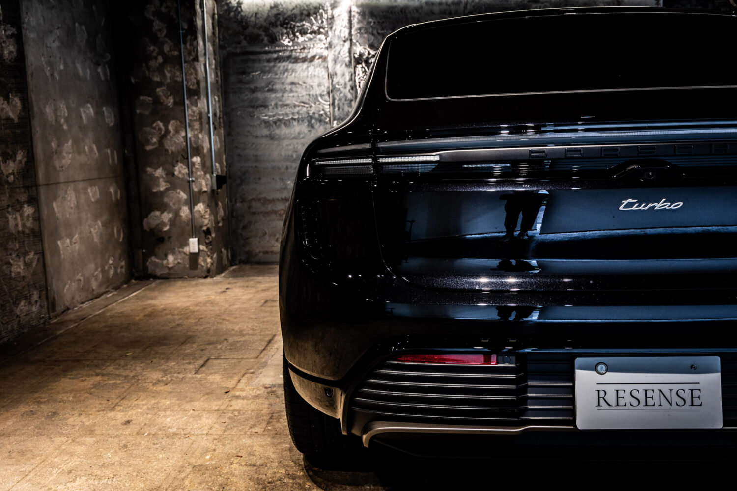 マカンエレクトロ ターボ 4WD