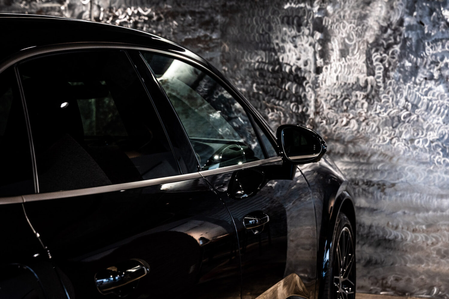 マカンエレクトロ ターボ 4WD