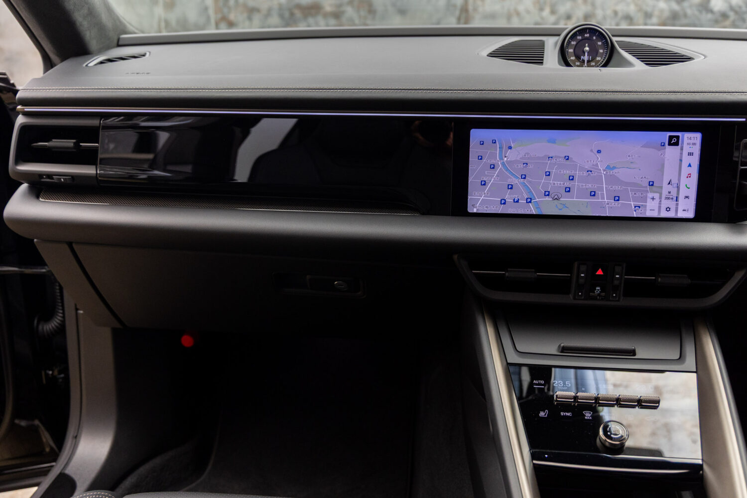 マカンエレクトロ ターボ 4WD