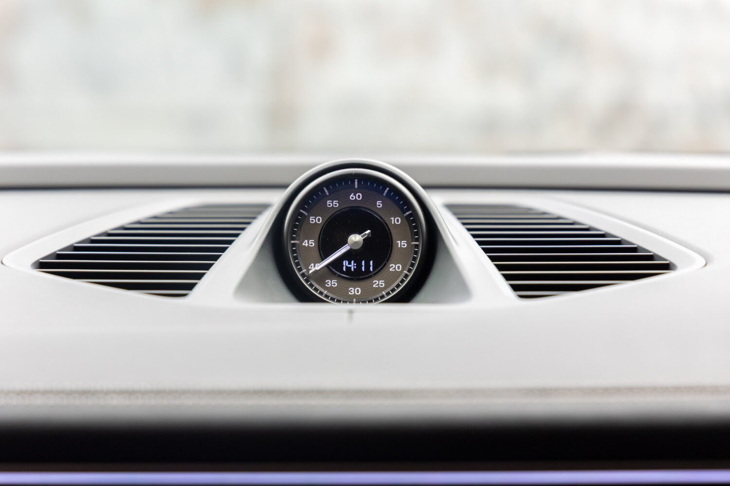 マカンエレクトロ ターボ 4WD