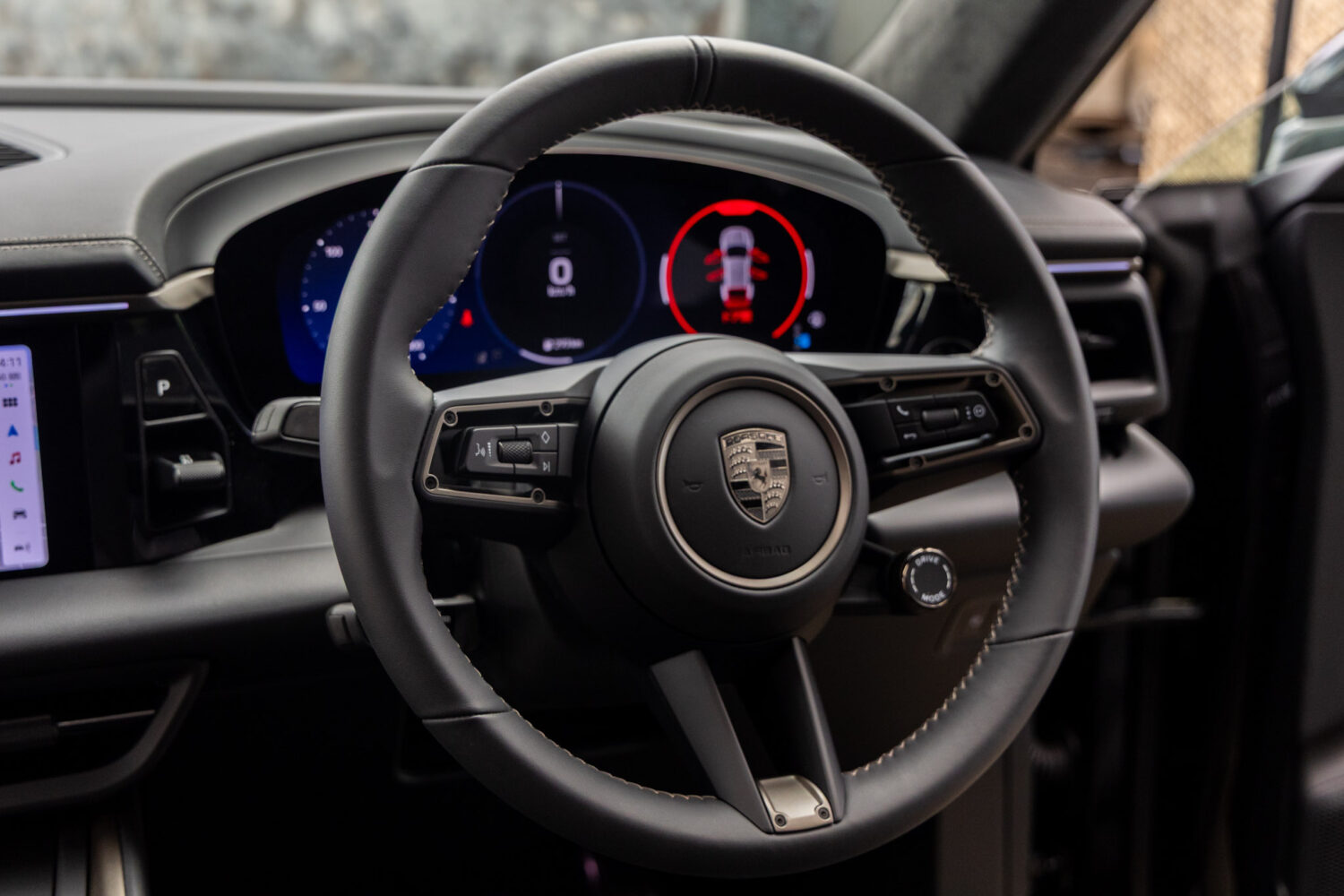 マカンエレクトロ ターボ 4WD