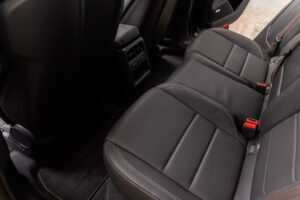 マカンエレクトロ ターボ 4WD