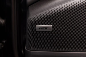 マカンエレクトロ ターボ 4WD