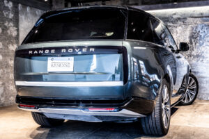 レンジローバー オートバイオグラフィ3.0L D300 SWB 4WD